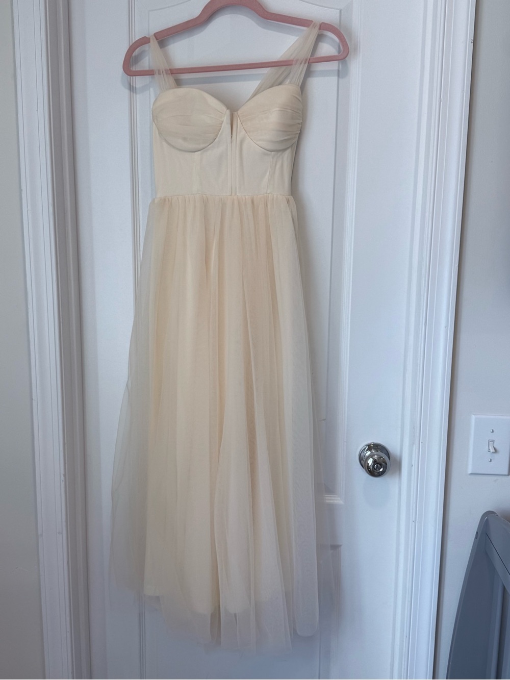 Selfie Leslie Lace Up Back Tulle Midi Dress Butter